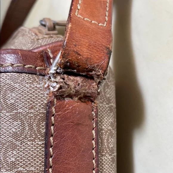 Vintage Celine Macadam coated canvas and leather Crossbody Bag 10” x 7” - Picture 16 of 16